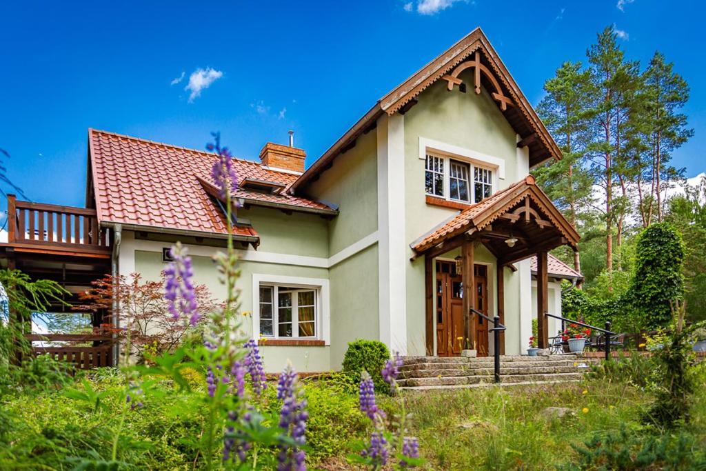 Mazurska Leśniczówka Nowy Zyzdrój Bed and Breakfast Exterior foto